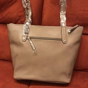Kenneth Cole Bags - KENNETH COLE REACTION DARK MUSHROOM EDIE TOTE BAG Kenneth Cole Bags - KENNETH COLE REACTION DARK MUSHROOM EDIE TOTE BAG